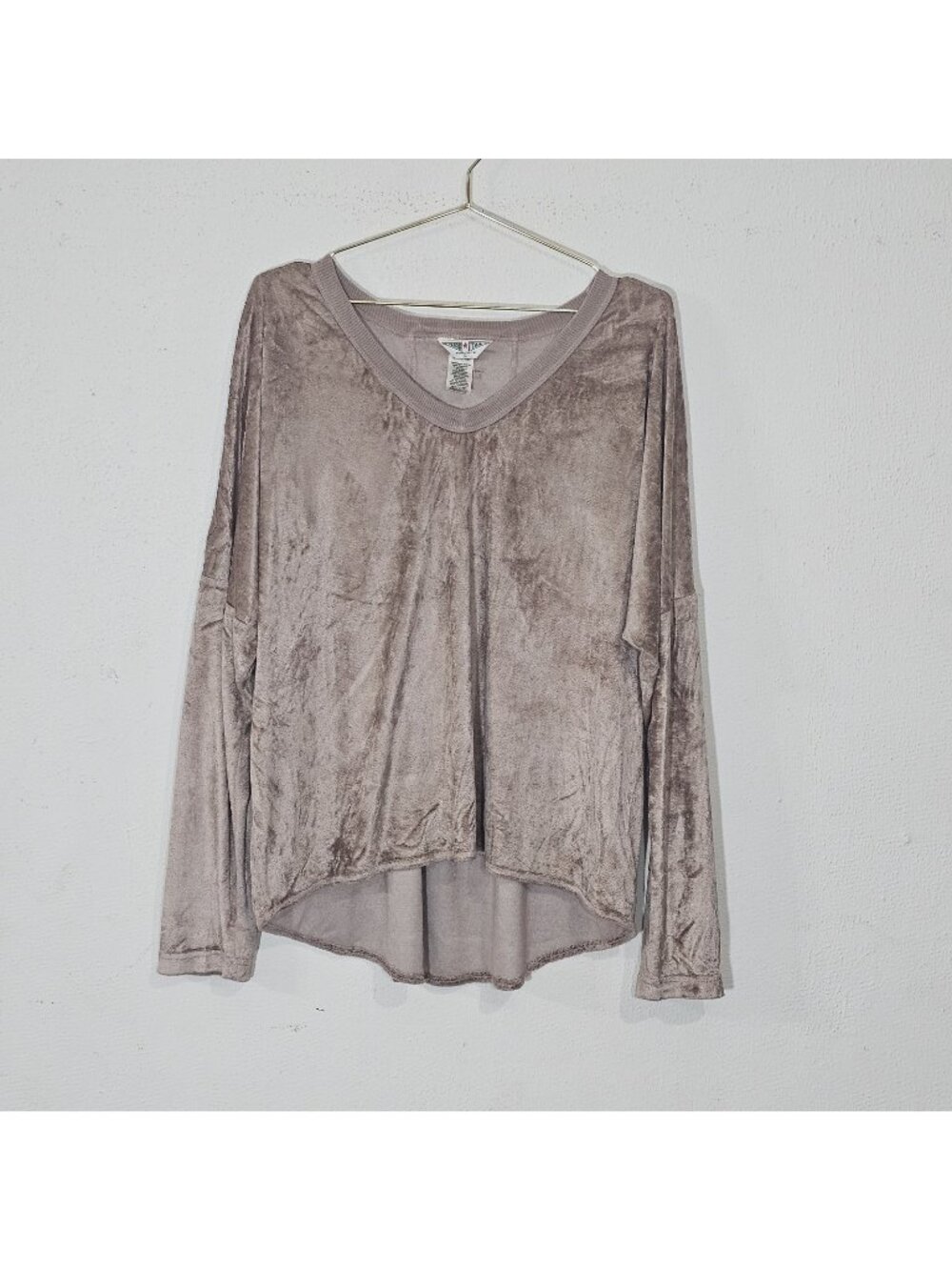 HARD TAIL forever Women’s Pane Velour Top Sz L  Long Sleeve Drop Tail Top Taupe